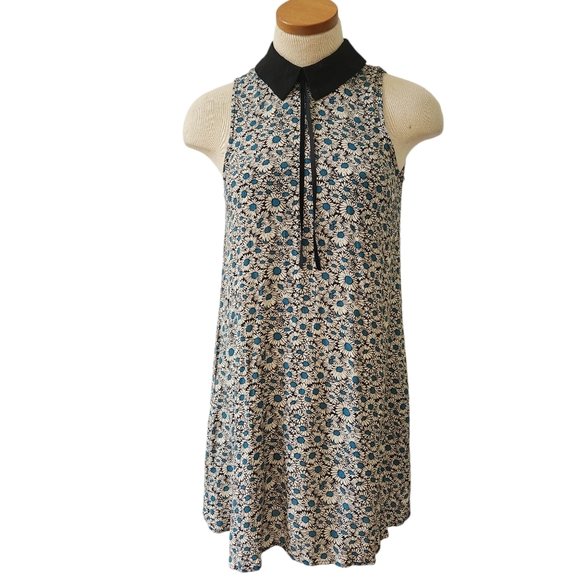 Forever 21 Dresses & Skirts - FOREVER 21 Women Floral Collared Dresse Size small